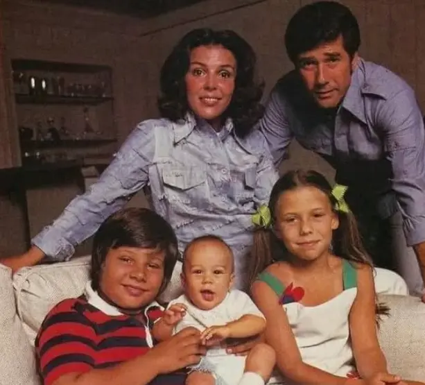 Patricia Lee Lyon Biography, Family, Marriage to Robert Fuller, Career, and Key Facts